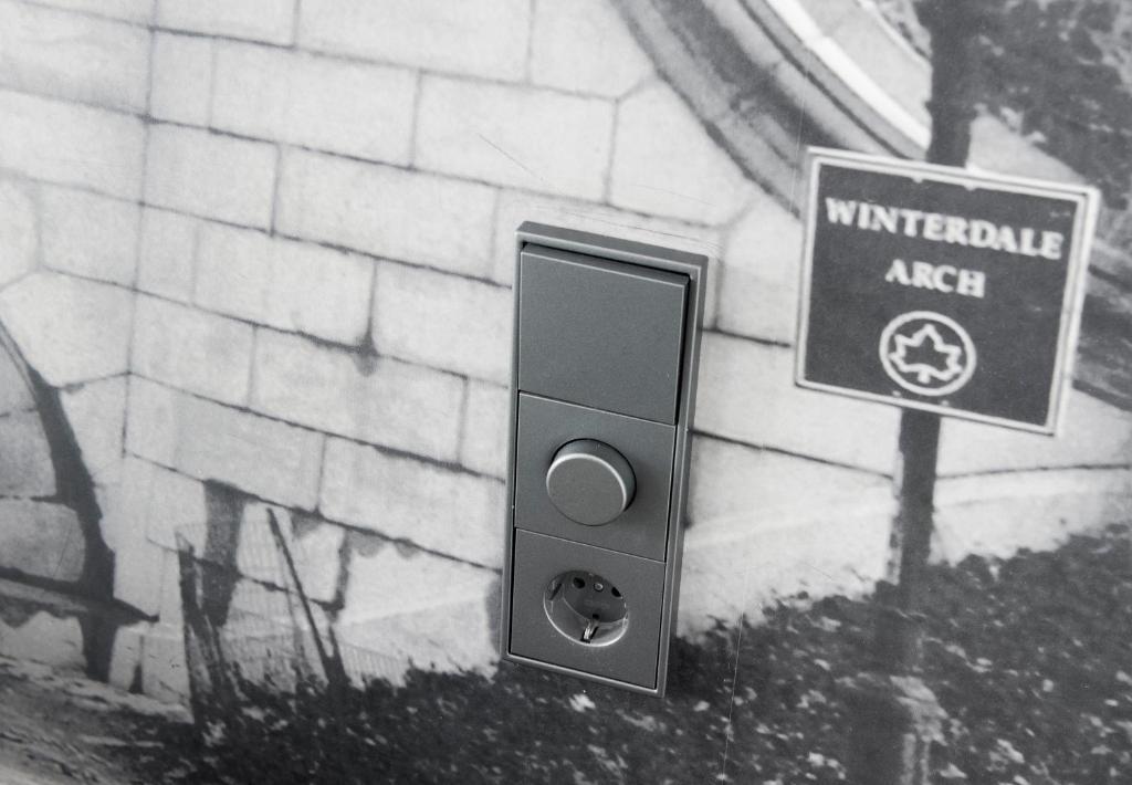 Hospedium Hostal Un Punto Chic ウエスカ 部屋 写真