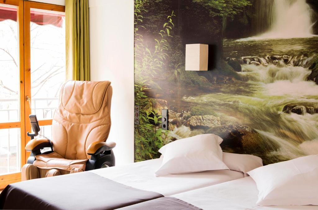 Hospedium Hostal Un Punto Chic ウエスカ エクステリア 写真